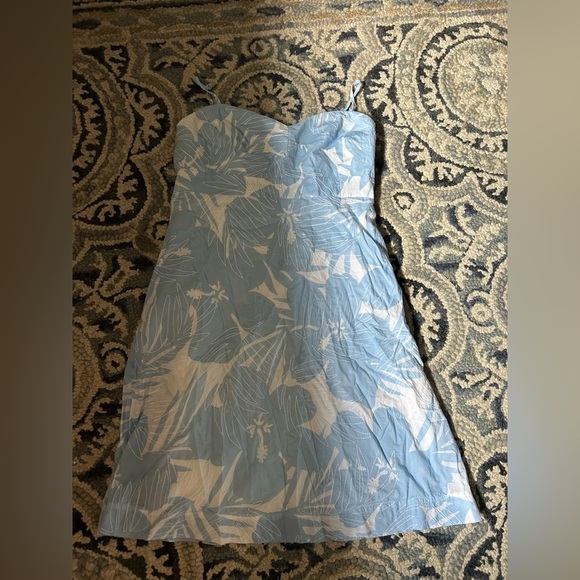 Vineyard Vines Light Blue and White Dress - Picture 1 of 4